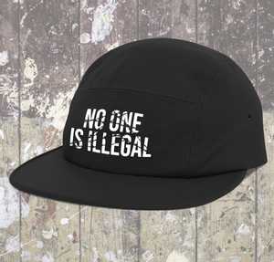 Casquette No One Is Illegal